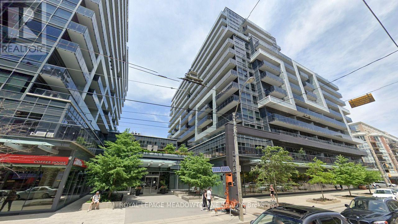 303 - 1030 KING STREET W