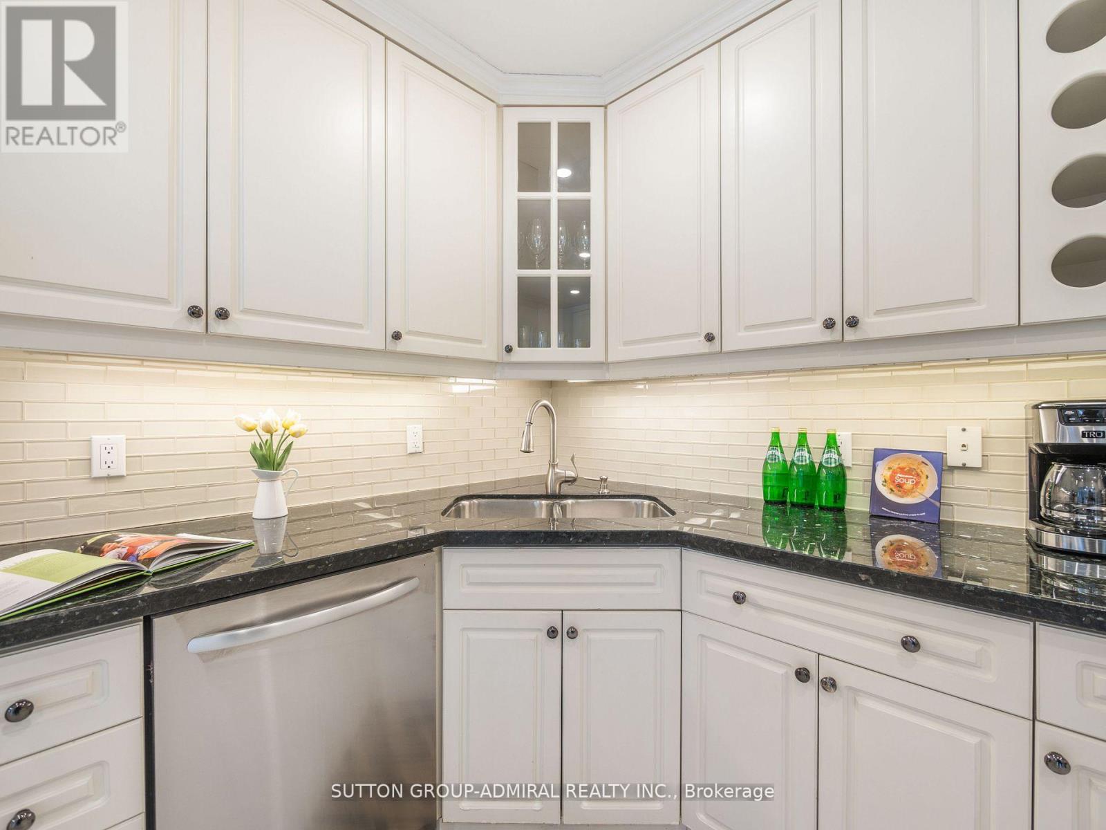 389 DAVISVILLE AVENUE - 19