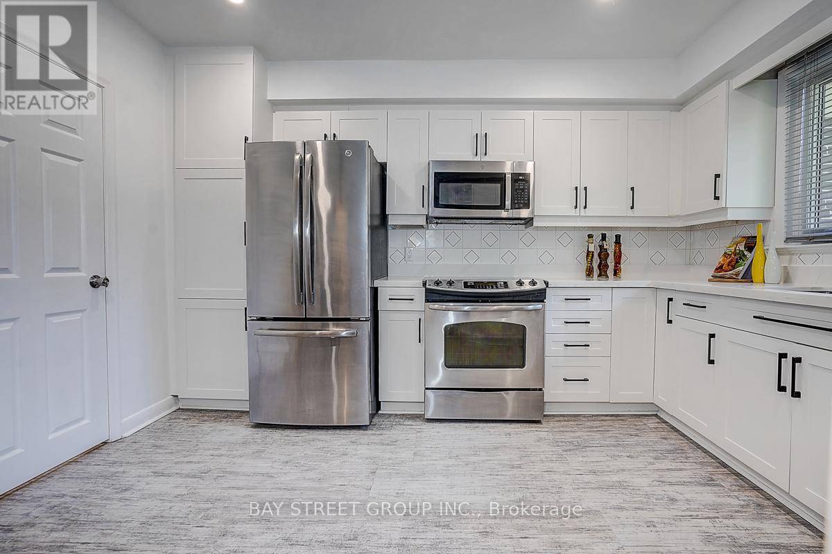 336 BETTY ANN DRIVE - 17