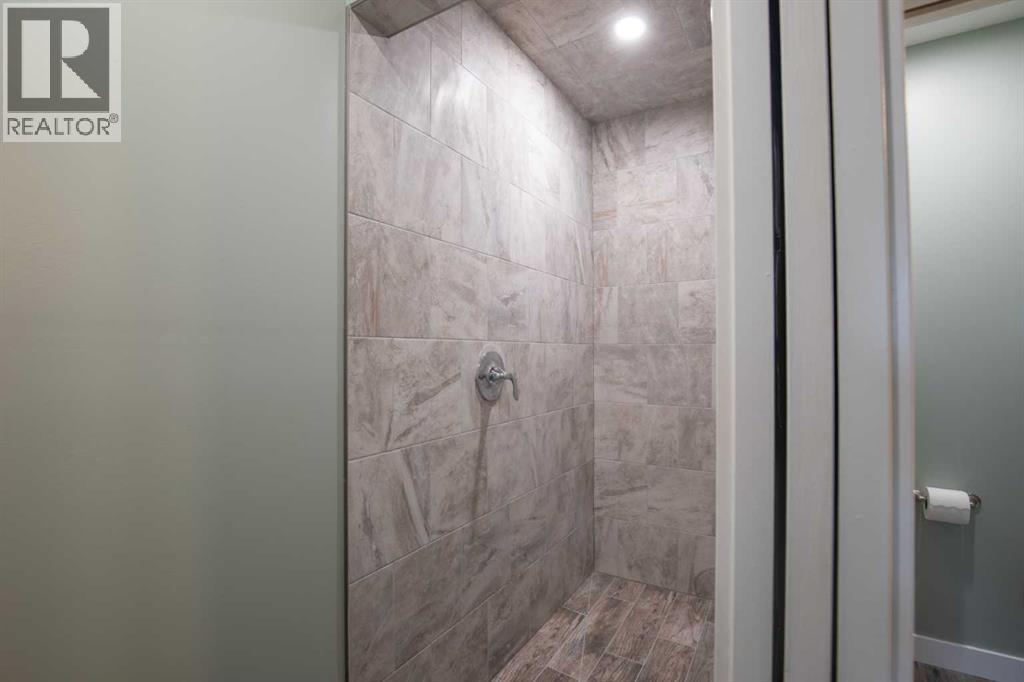 25, 420060 Range Road 261 - 46