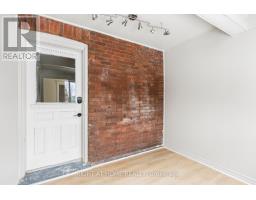 Main Floor - 443 Ontario Street, Newmarket, ON L3Y2K6 Photo 8