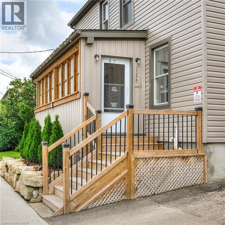 1346 KING Street E - 8