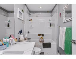 11305 79 Av Nw, Edmonton, AB T6G0P4 Photo 22