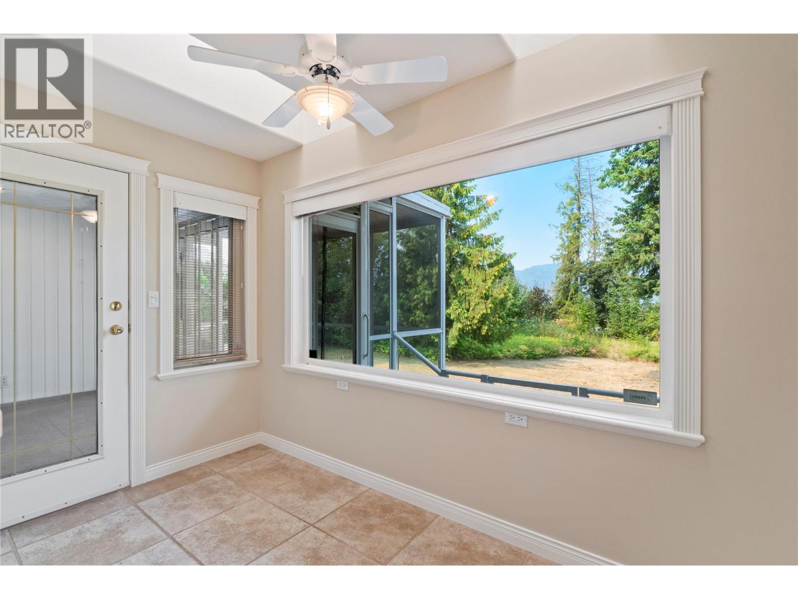 151 25 Street NE - Image 17