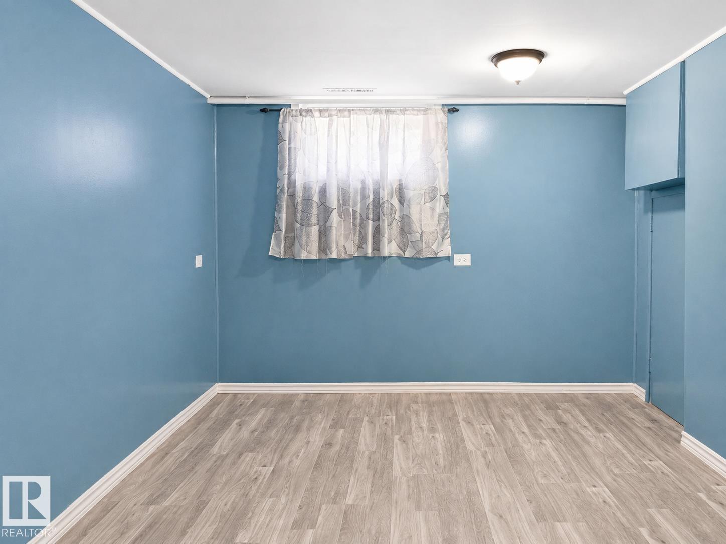 7812 144 AV NW - 8