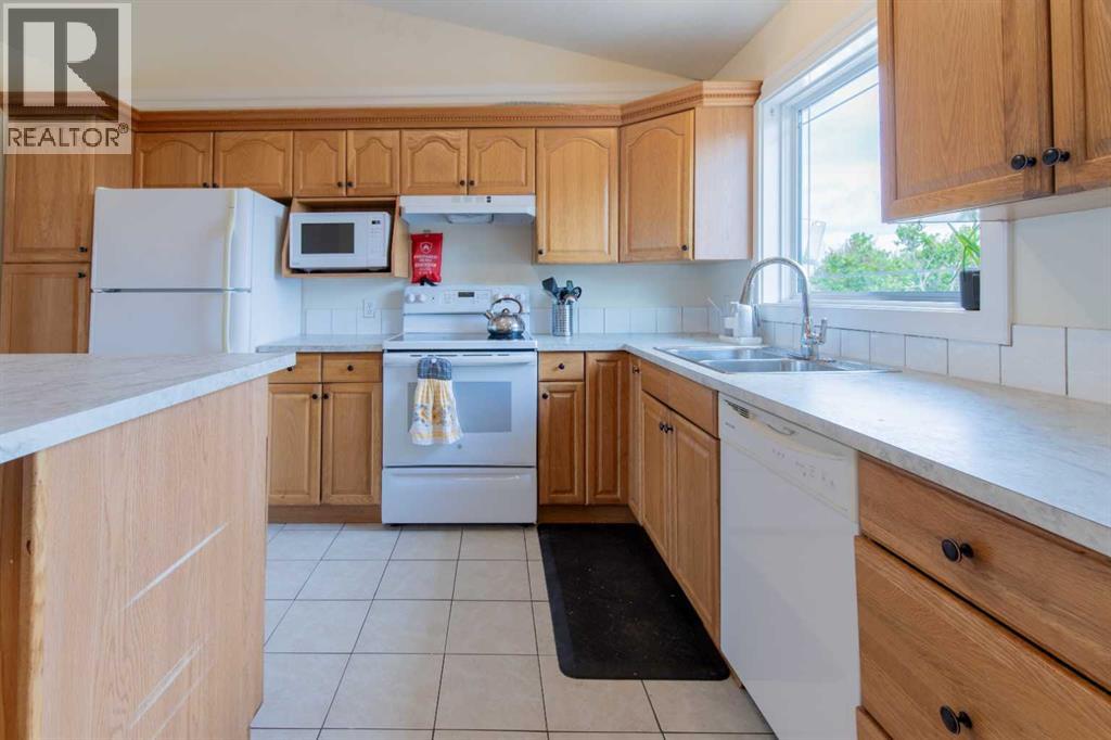 241 N 250 E E - Photo 9