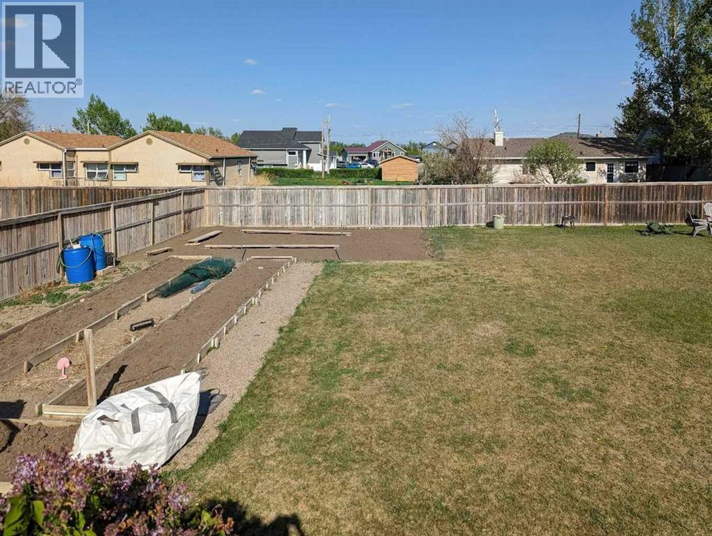 241 N 250 E E - Photo 36