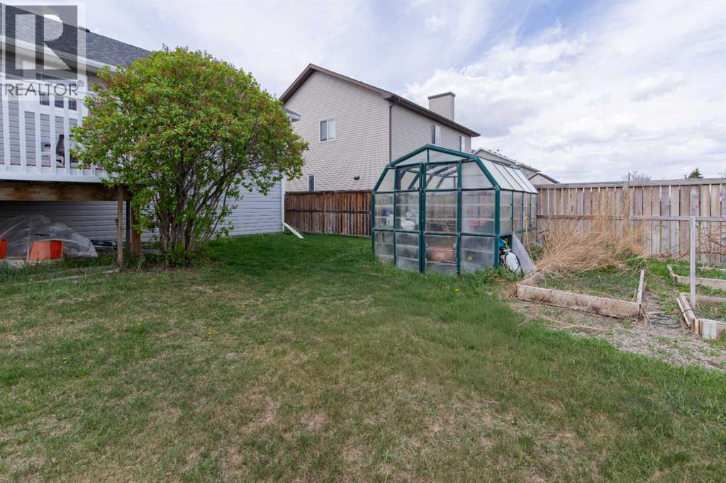 241 N 250 E E - Photo 32