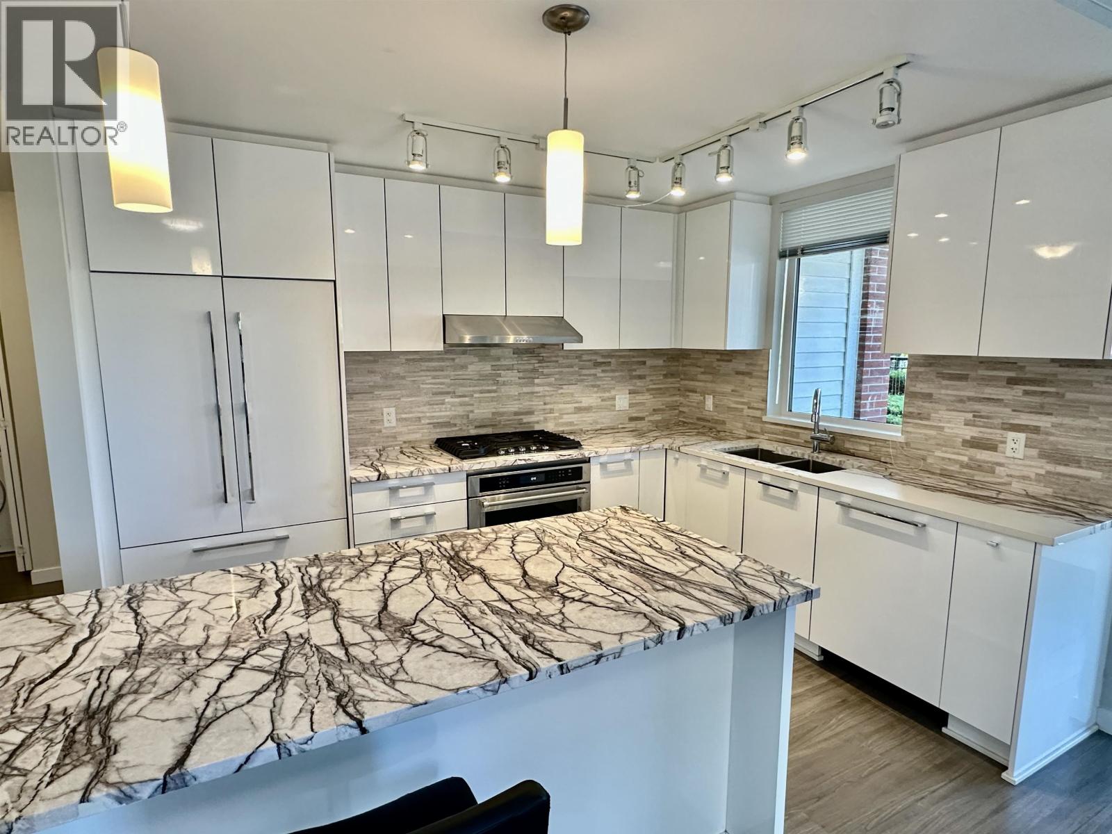 4xx 9551 ALEXANDRA ROAD, Richmond