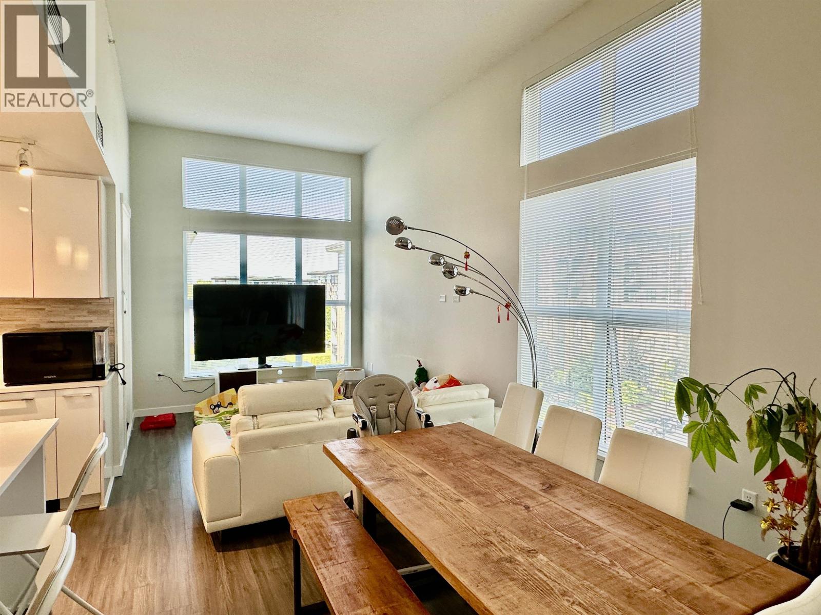 4xx 9551 ALEXANDRA ROAD, Richmond