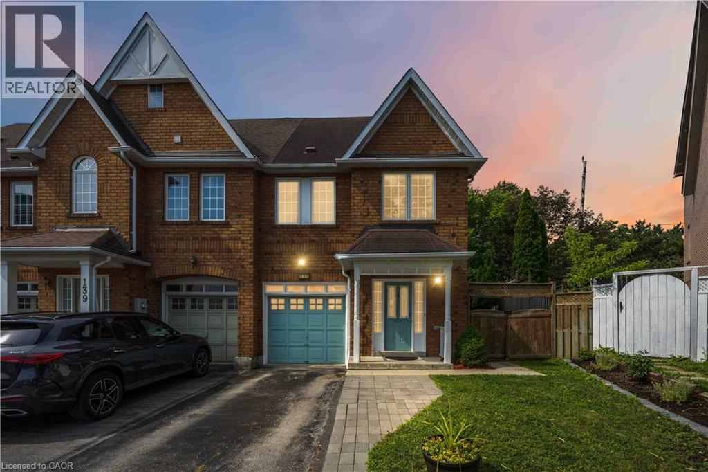 137 STOKELY Crescent - 4