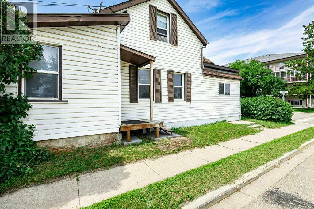 5003 48 Street, Innisfail