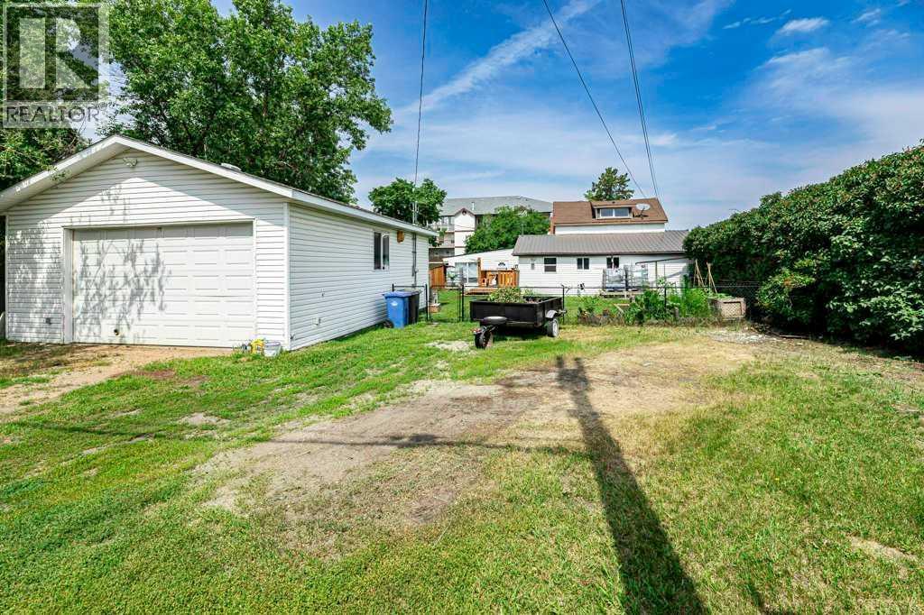 5003 48 Street, Innisfail