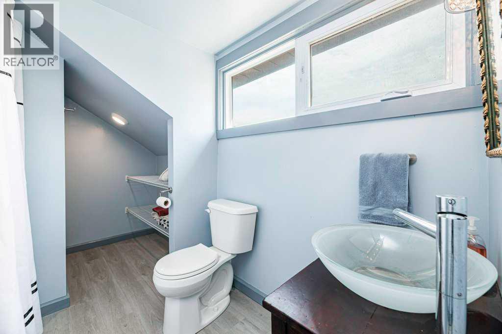 5003 48 Street, Innisfail