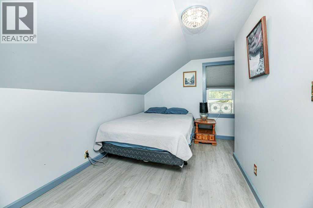 5003 48 Street, Innisfail