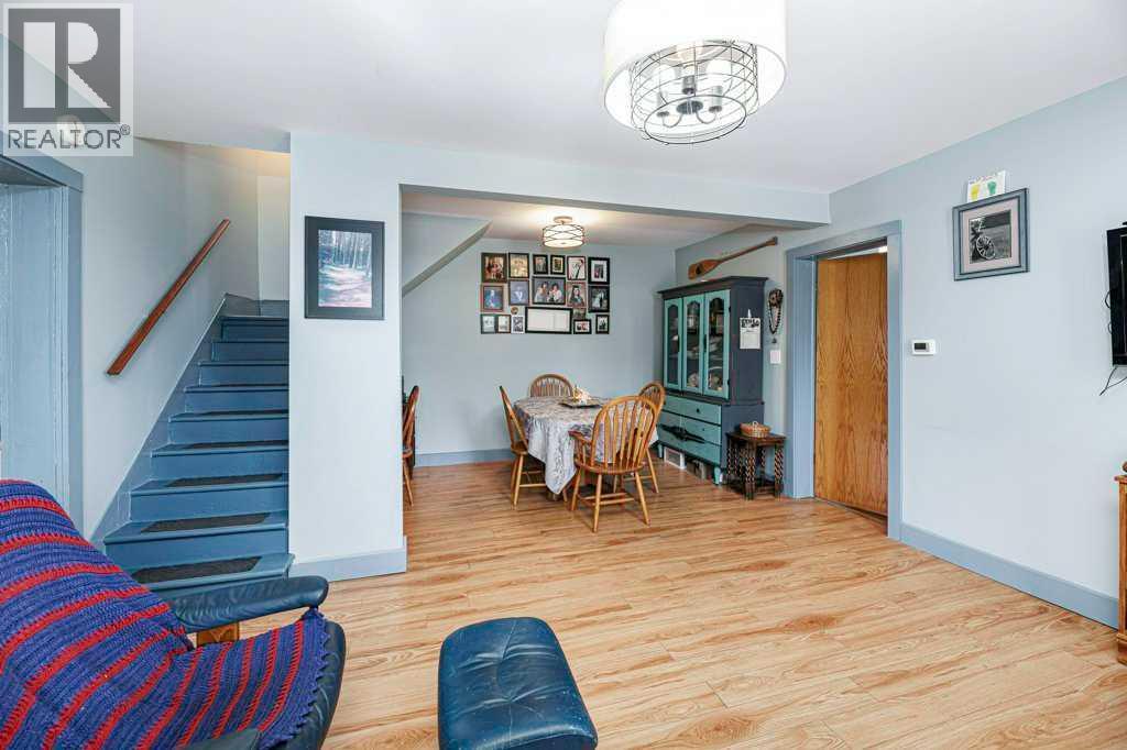 5003 48 Street, Innisfail