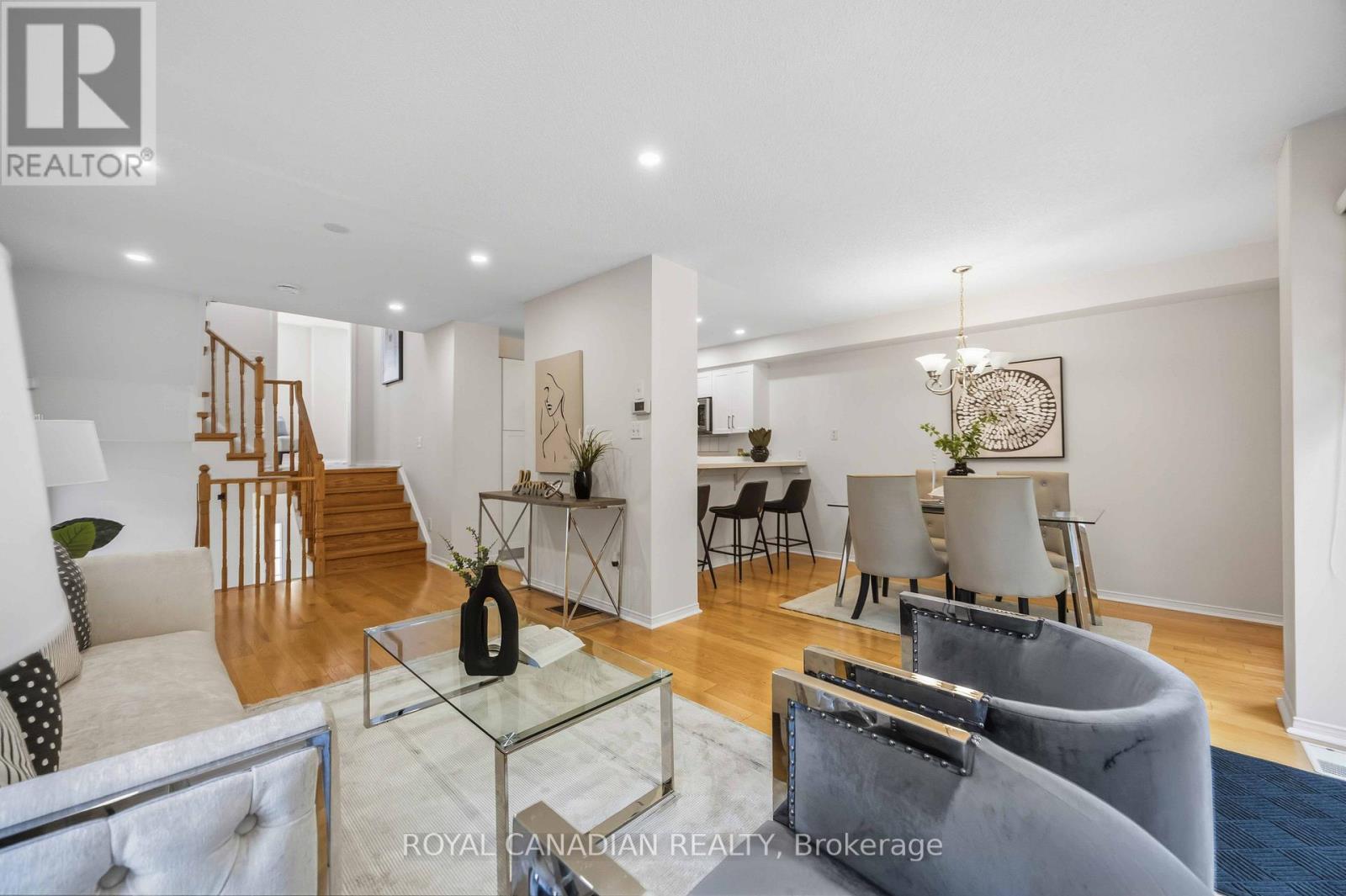 137 STOKELY CRESCENT - 14
