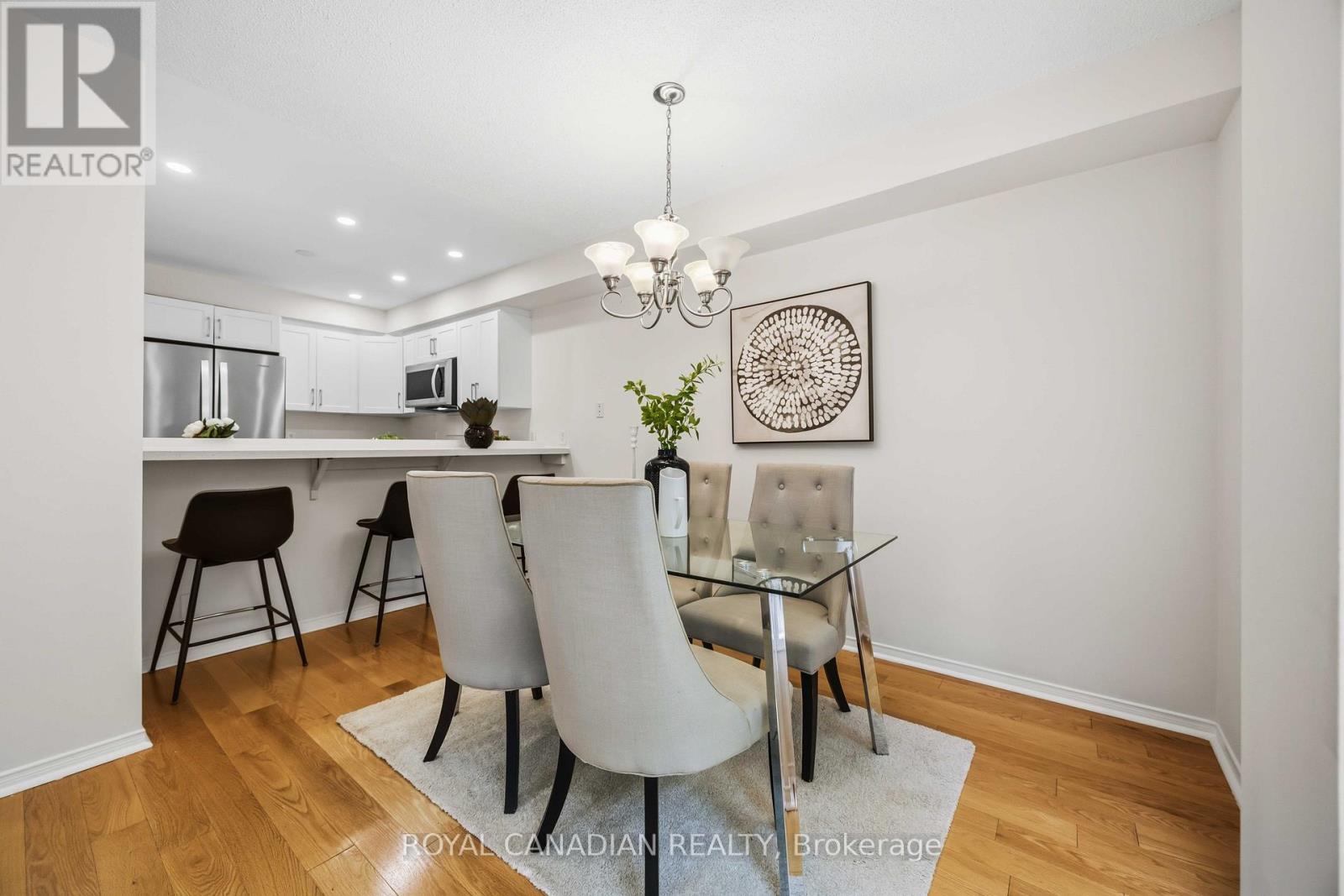 137 STOKELY CRESCENT - 18