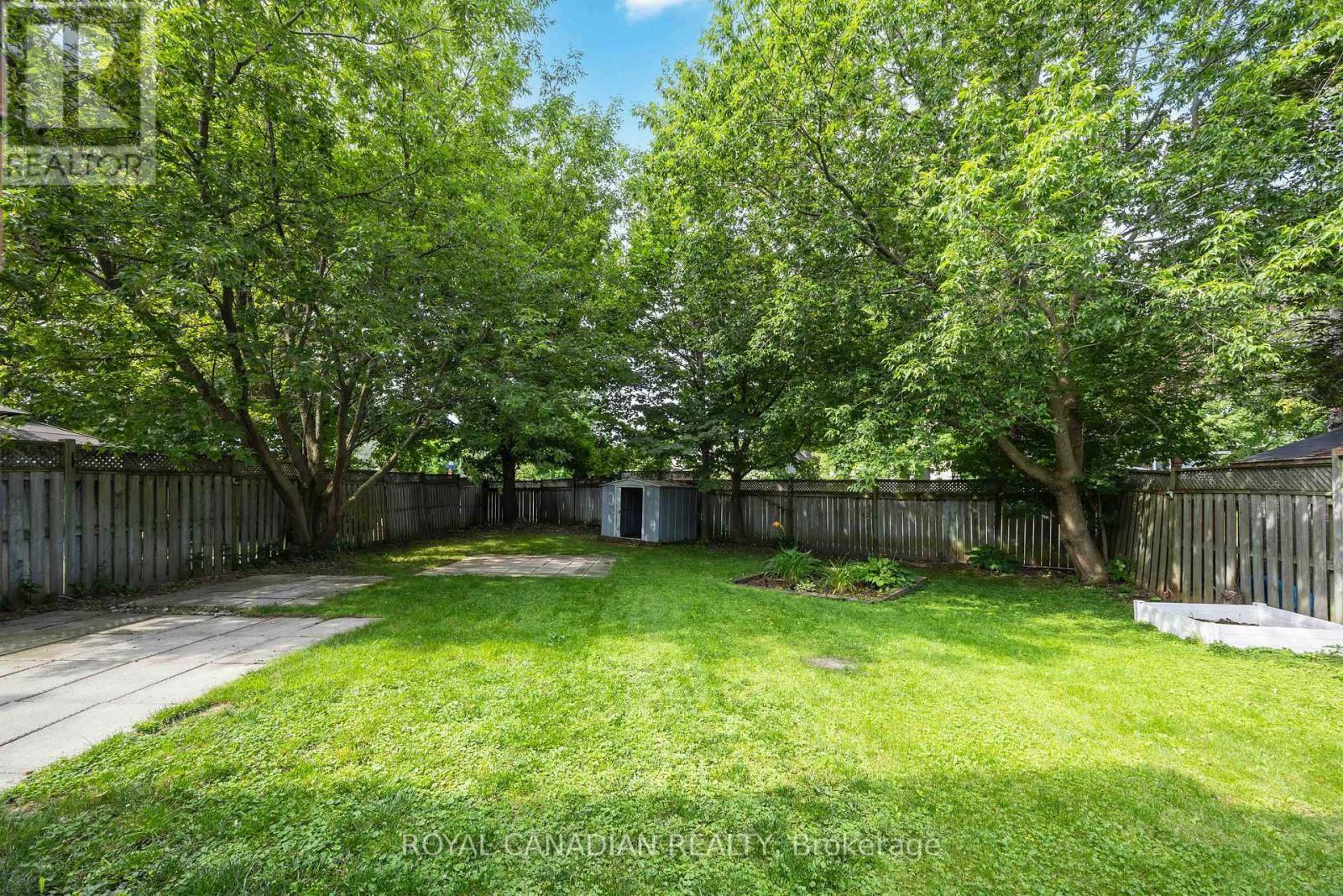 137 STOKELY CRESCENT - 50
