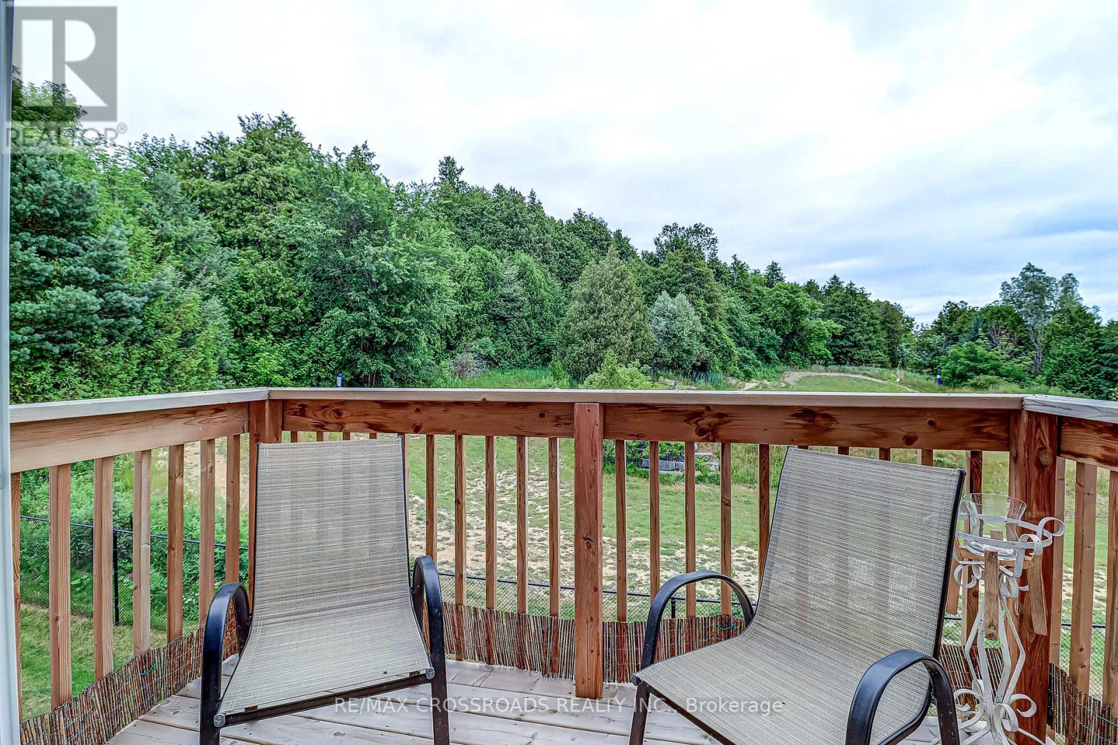 64 LYALL STOKES CIRCLE - 25