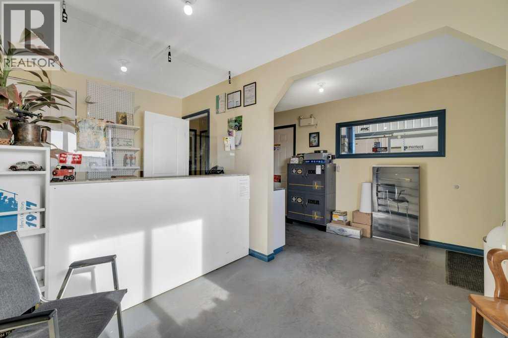 5025 46 Avenue - Photo 10