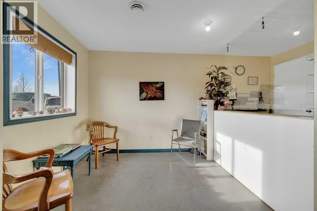 5025 46 Avenue - Photo 12