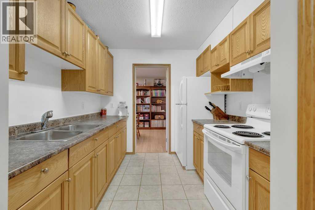 5025 46 Avenue - Photo 28