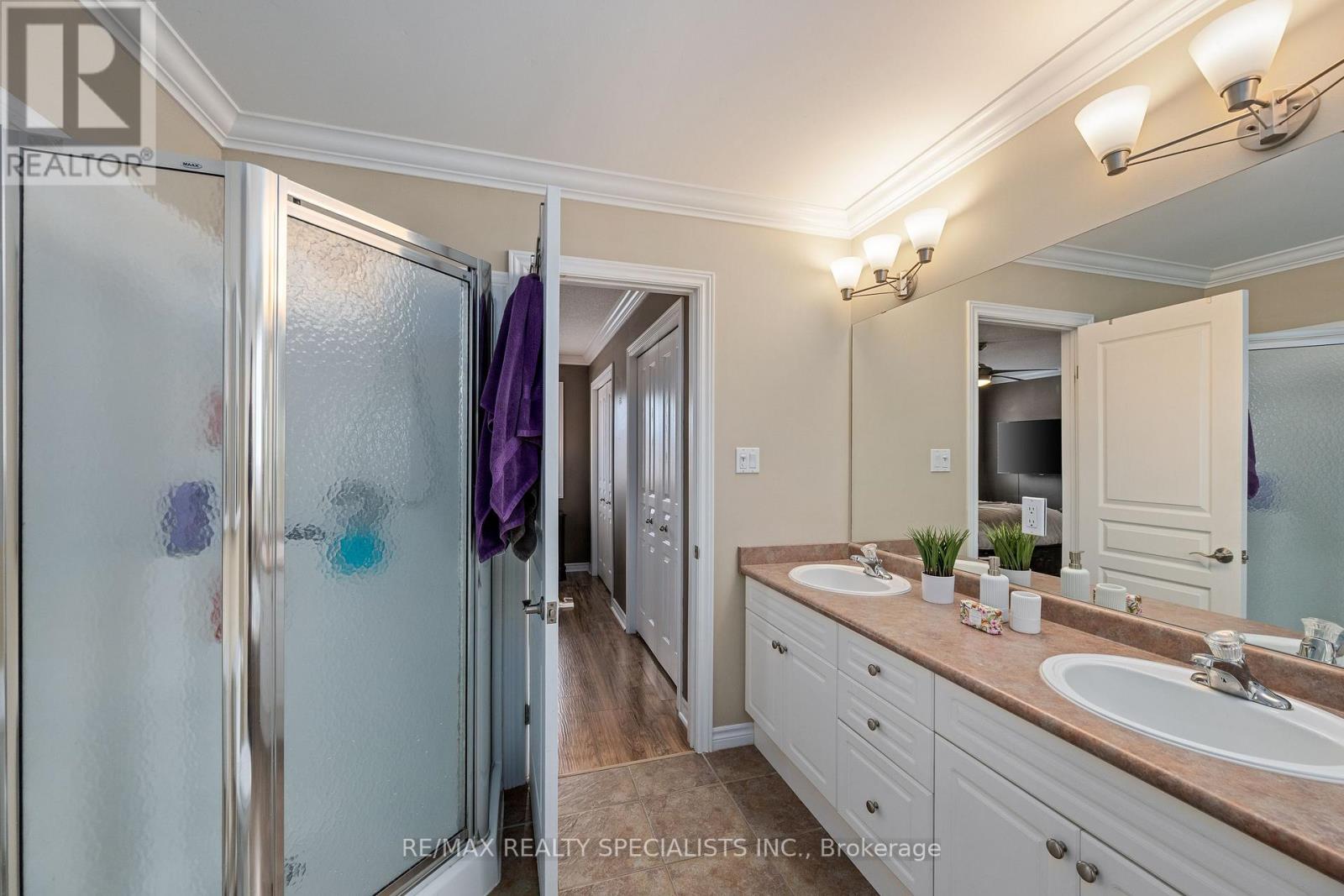 1865 BAYSWATER CRESCENT - 28
