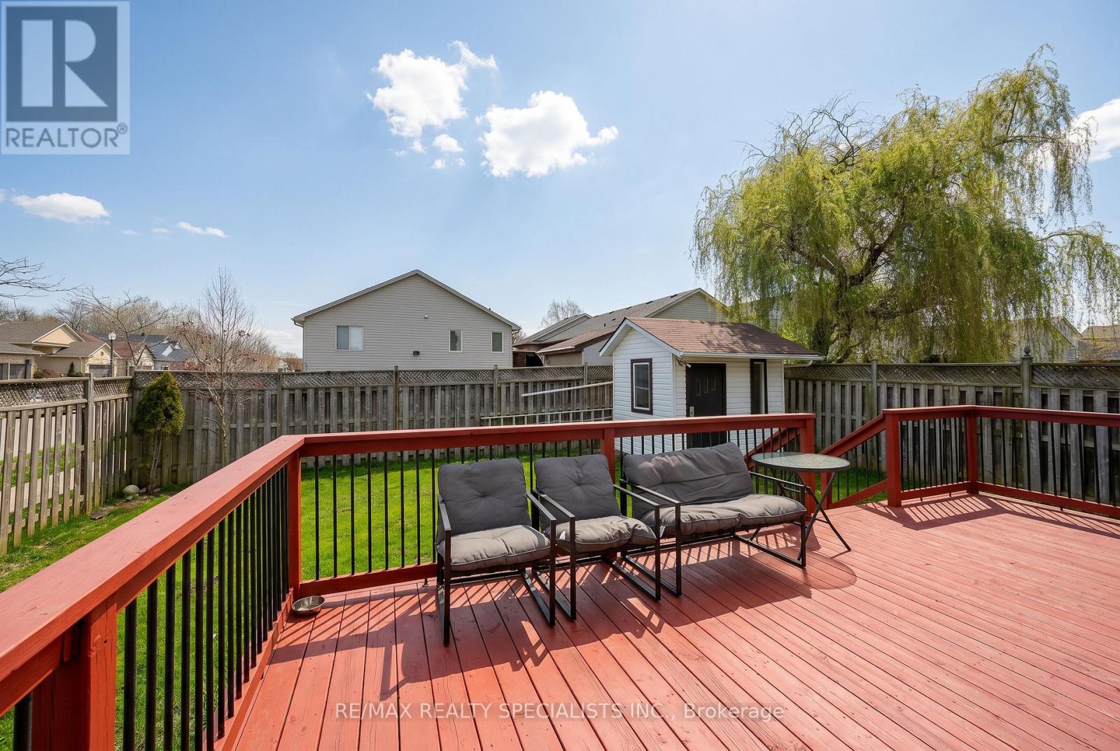 1865 BAYSWATER CRESCENT - 5