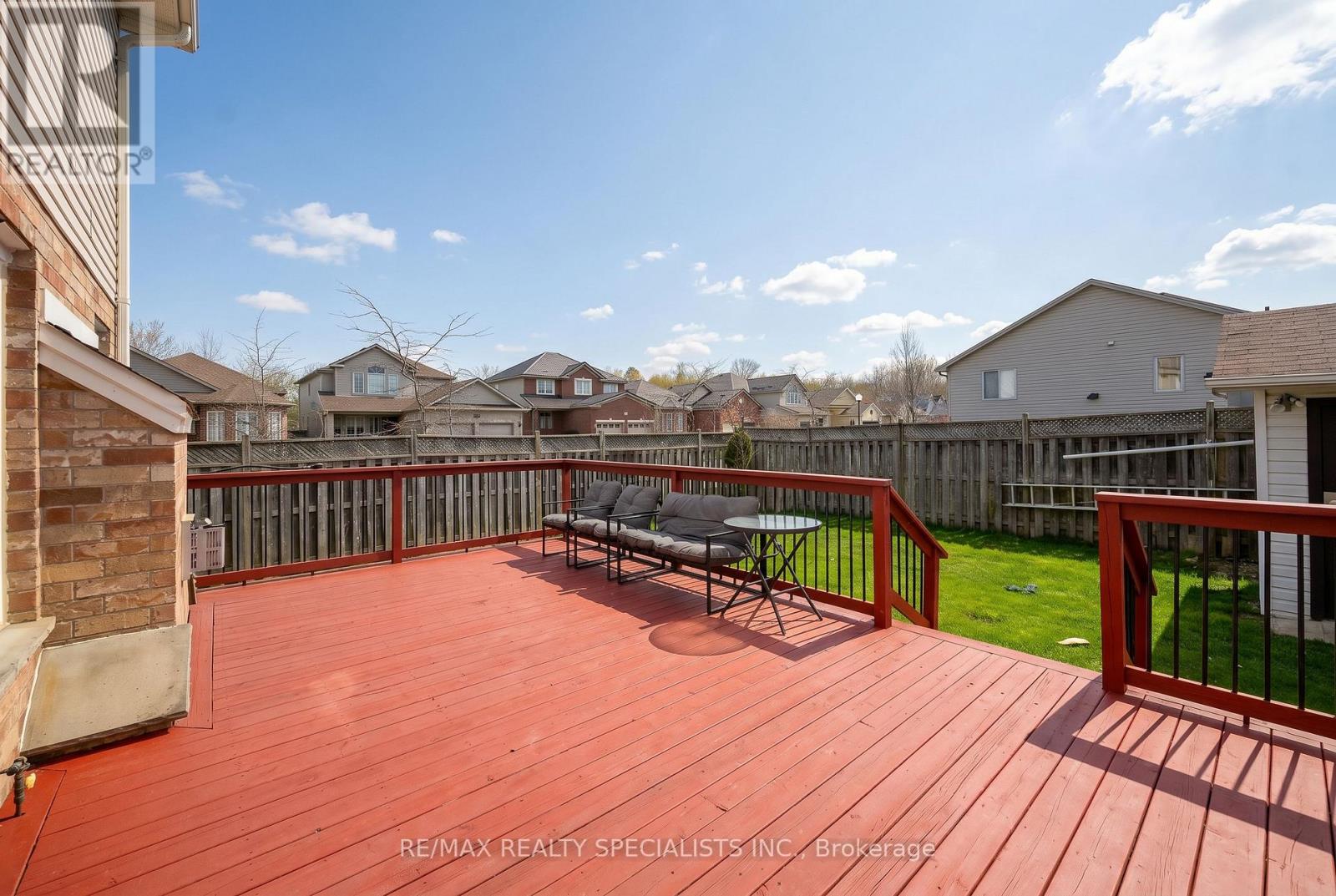 1865 BAYSWATER CRESCENT - 6