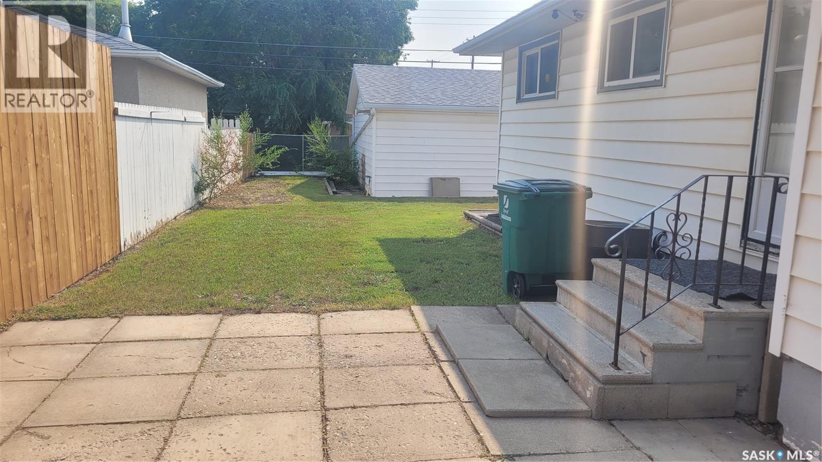 1210 P AVENUE N, Saskatoon — photo 3