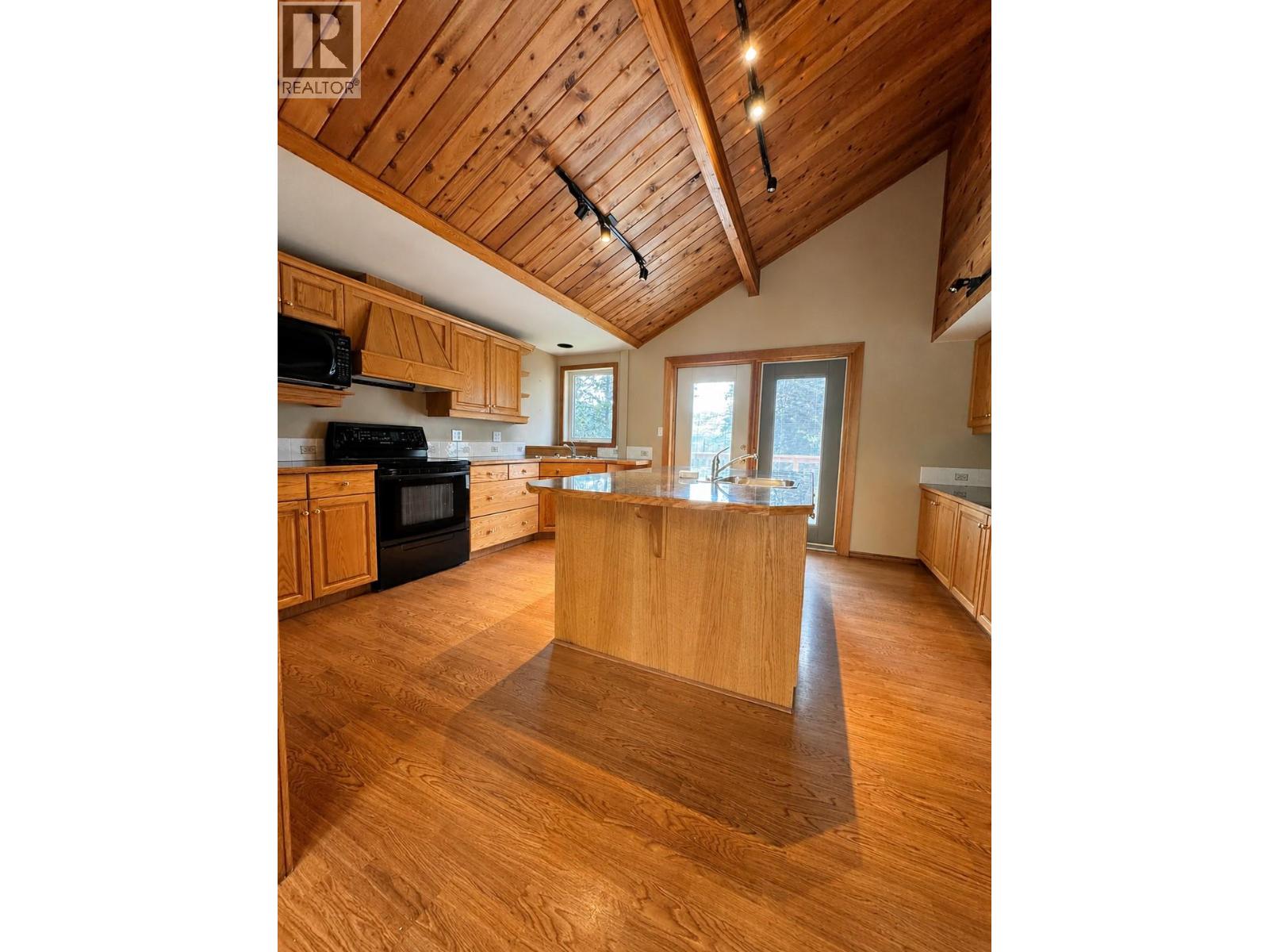 5007 FAIRMONT Close - 11