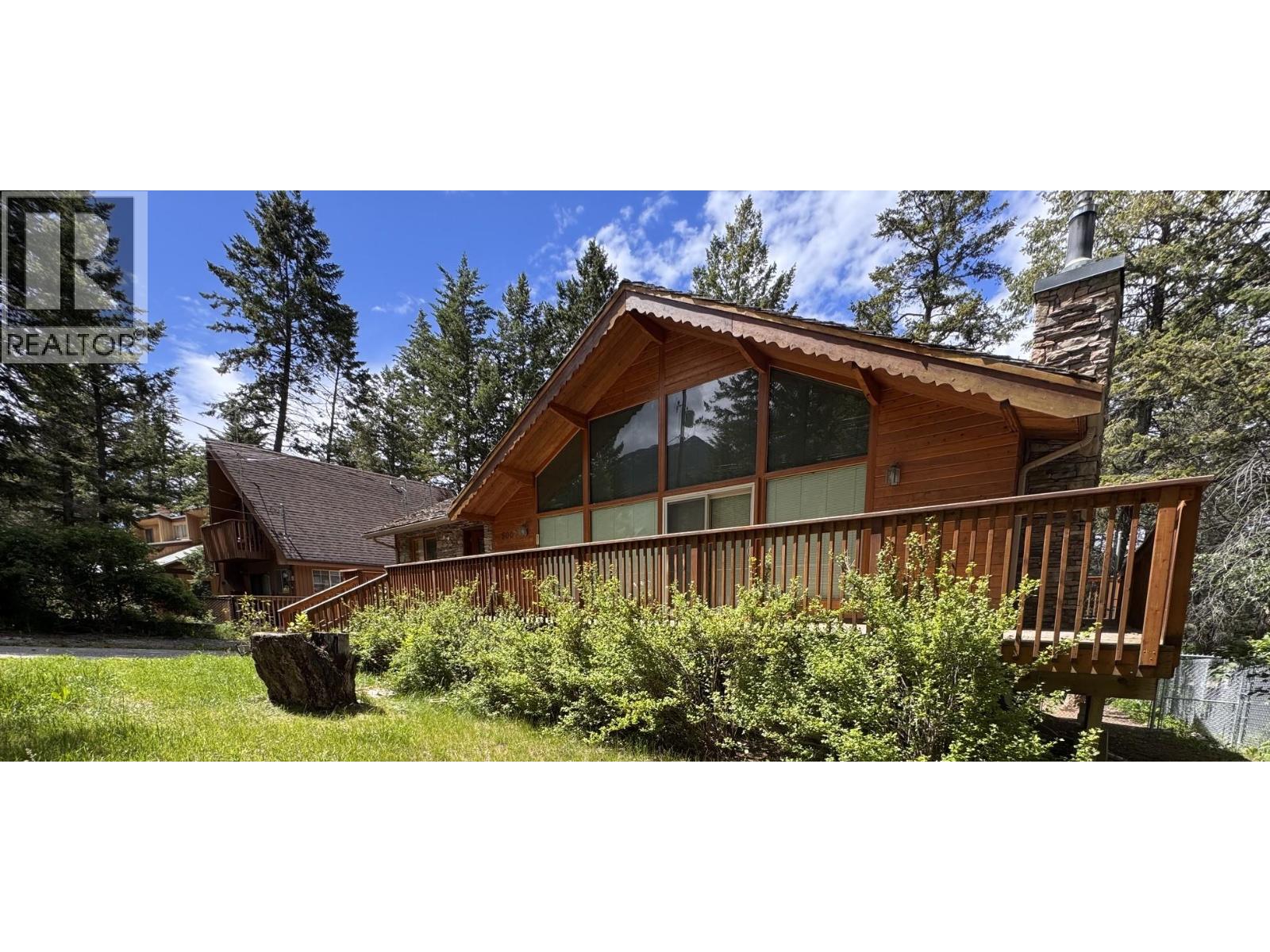 5007 FAIRMONT Close - 1
