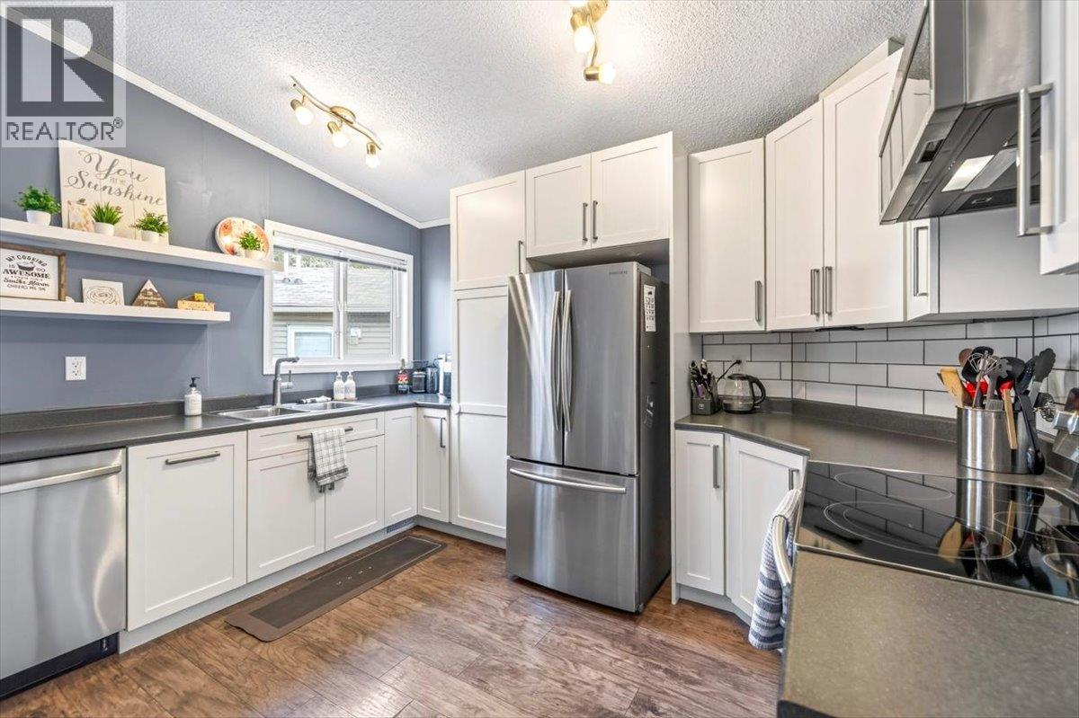 #146 100 Aspen Drive - 35