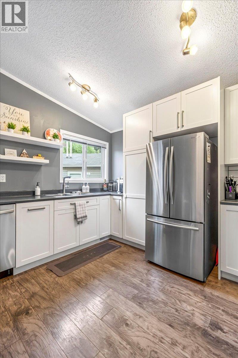 #146 100 Aspen Drive - 45