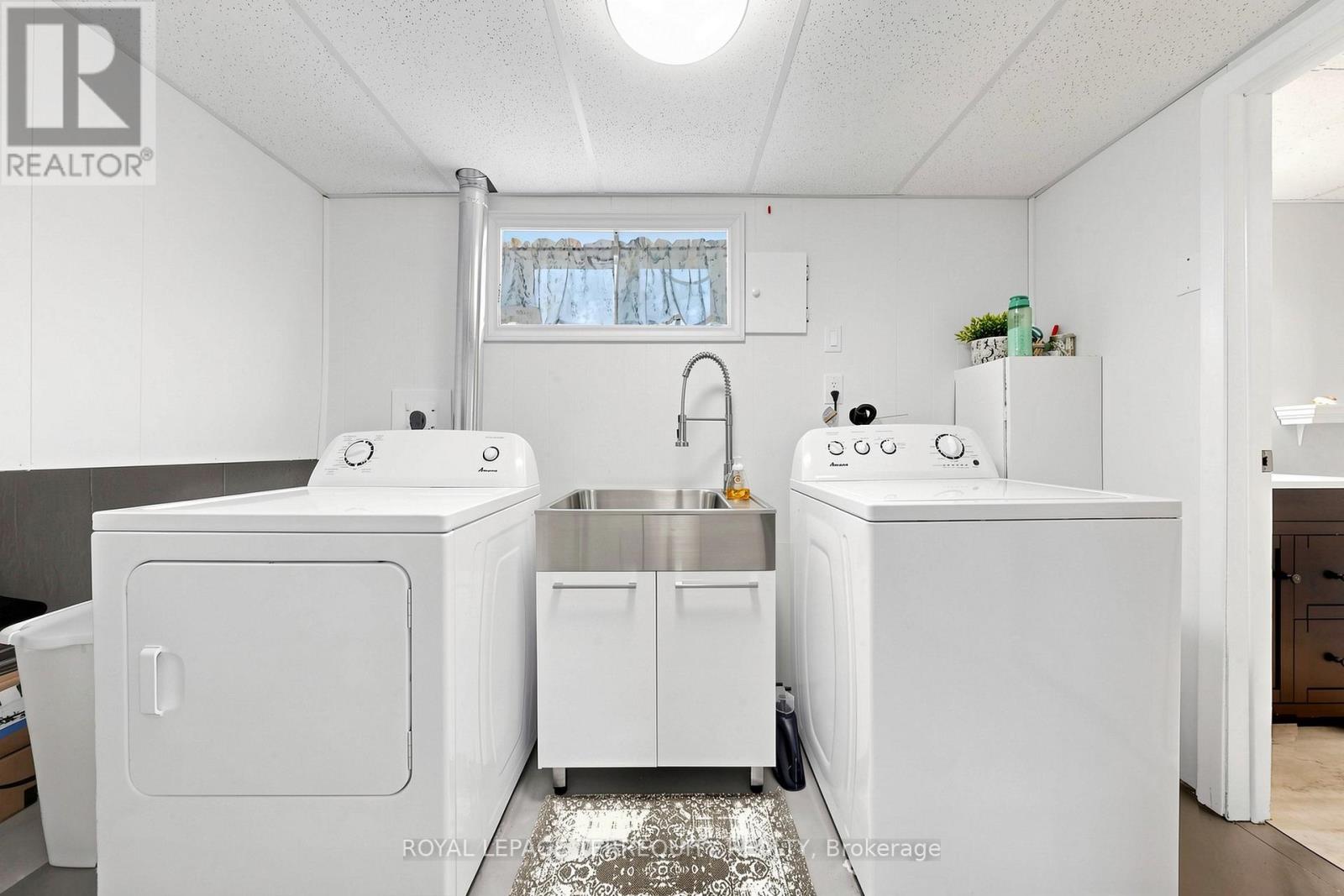 89 DREYER DRIVE - 31