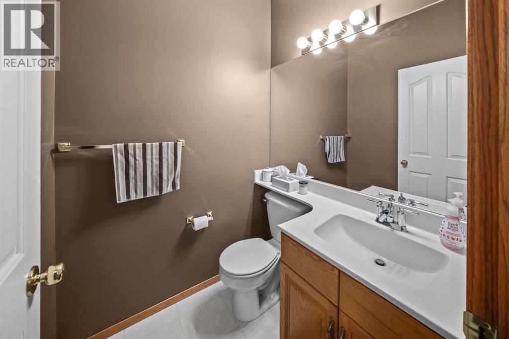 30 Gleneagles View, Cochrane