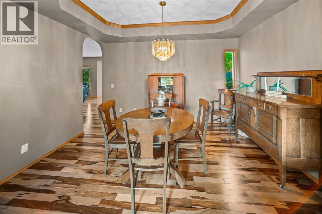 30 Gleneagles View, Cochrane