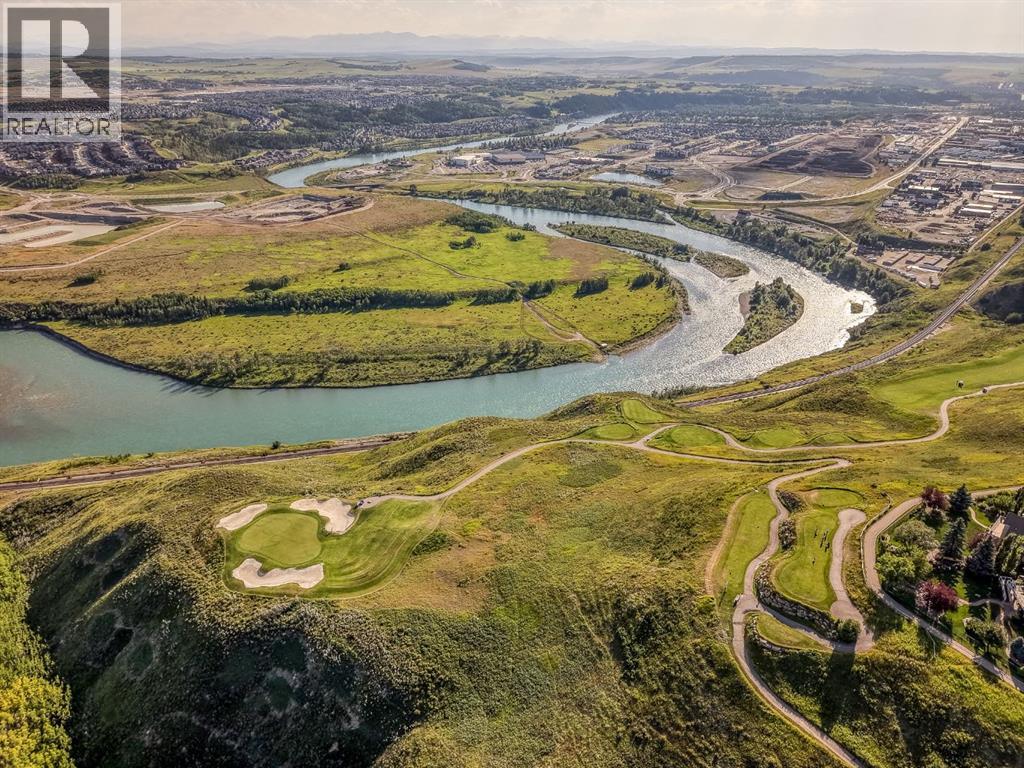 30 Gleneagles View, Cochrane