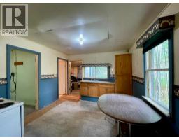 Living room - 3455 Parson Frontage Road, Golden, BC V0A1L0 Photo 7