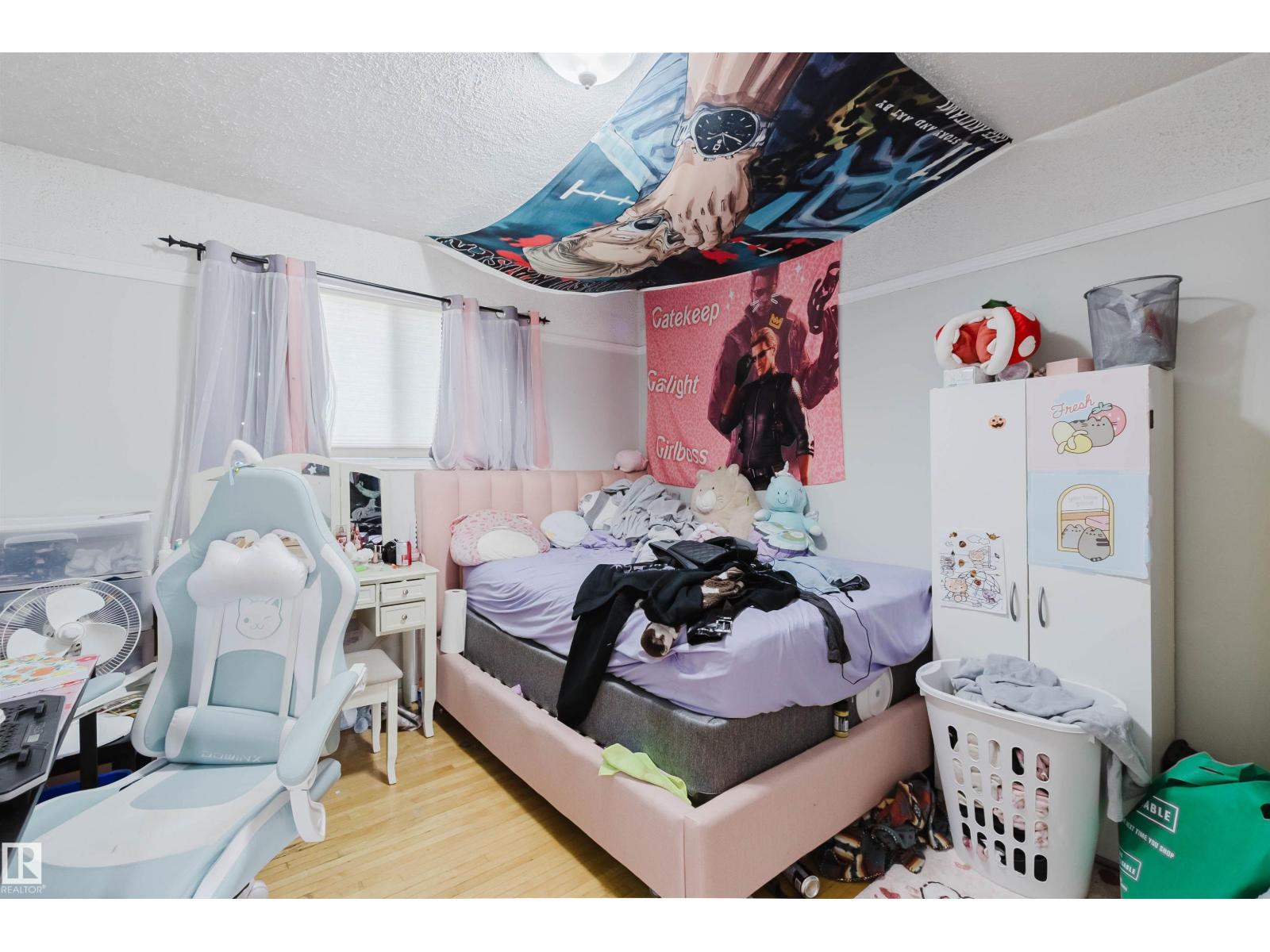 10955 72 AV NW - 12