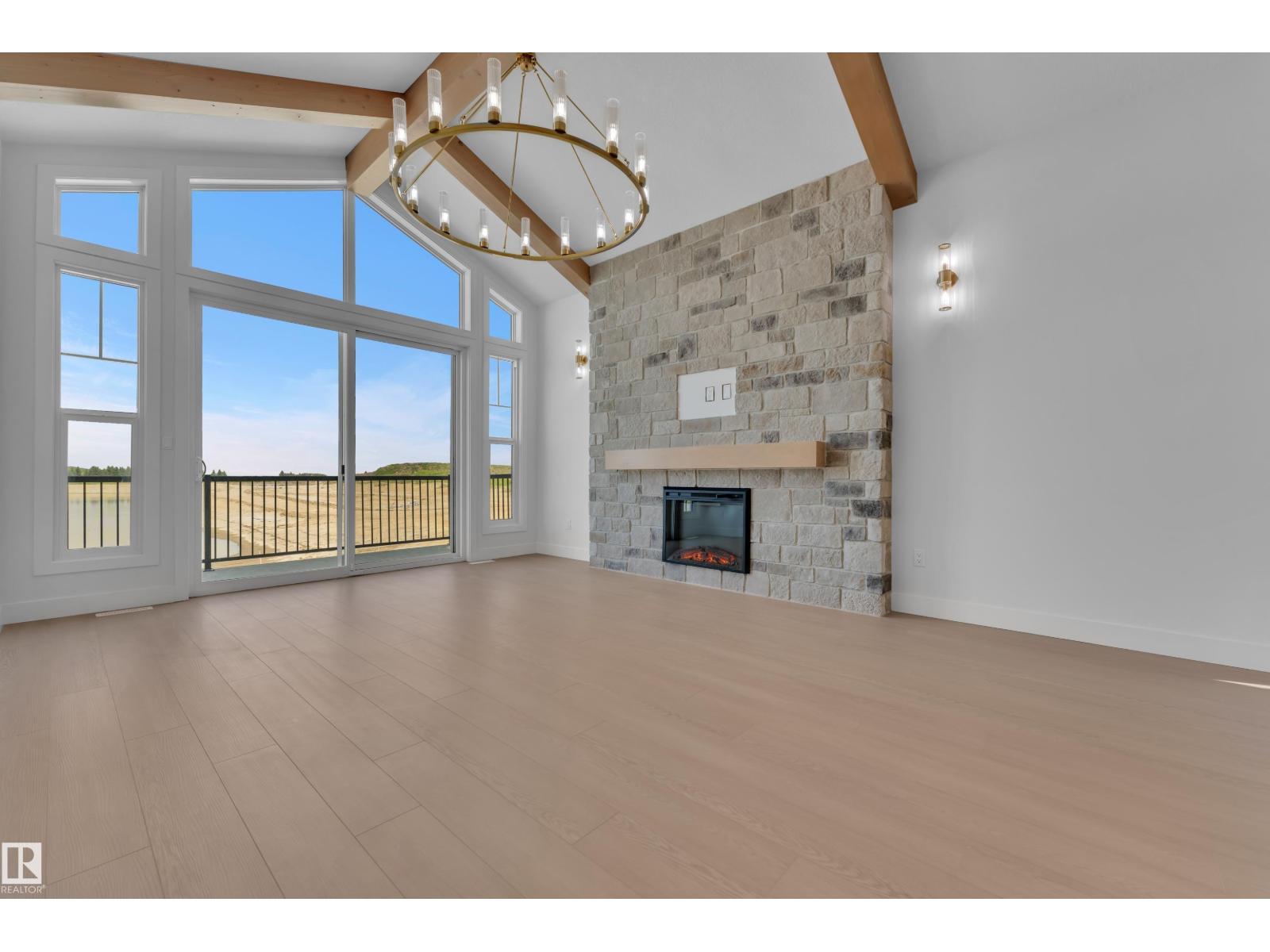 264 Falcon Crescent - Image 8
