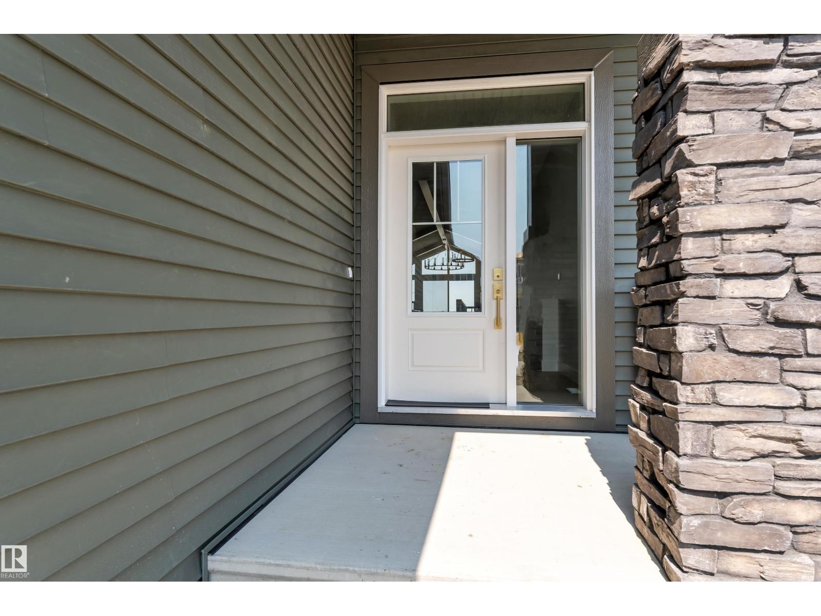 264 Falcon Crescent - 3