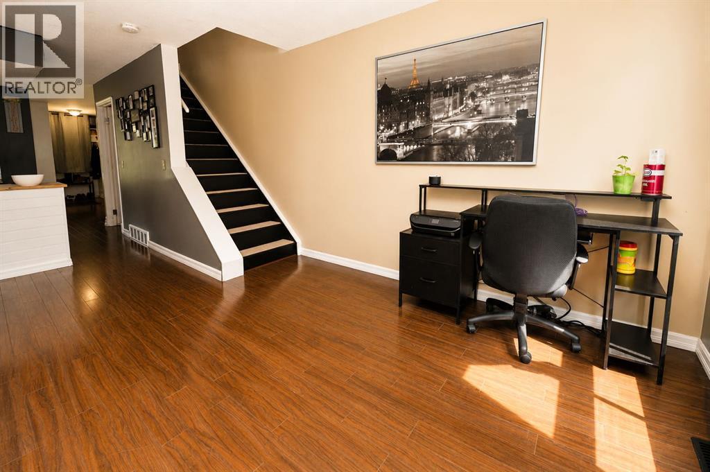 6527 Huntsbay Road NW - 17