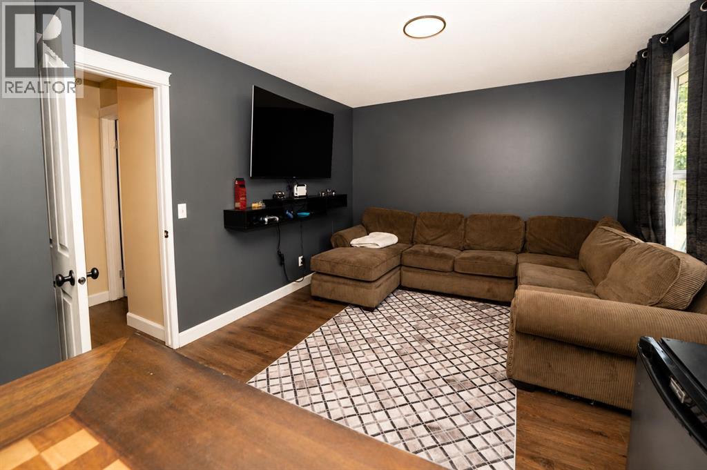 6527 Huntsbay Road NW - Image 19