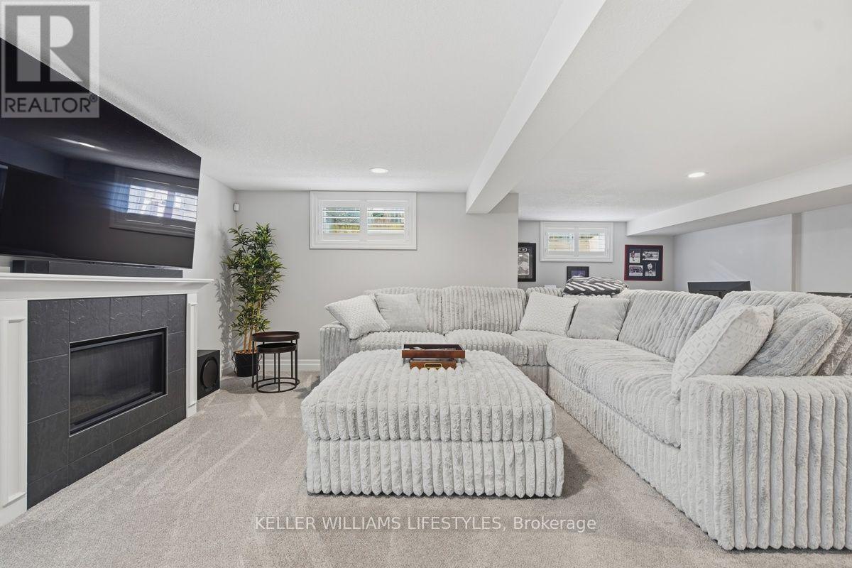 #3 2290 TORREY PINES WAY - Image 37
