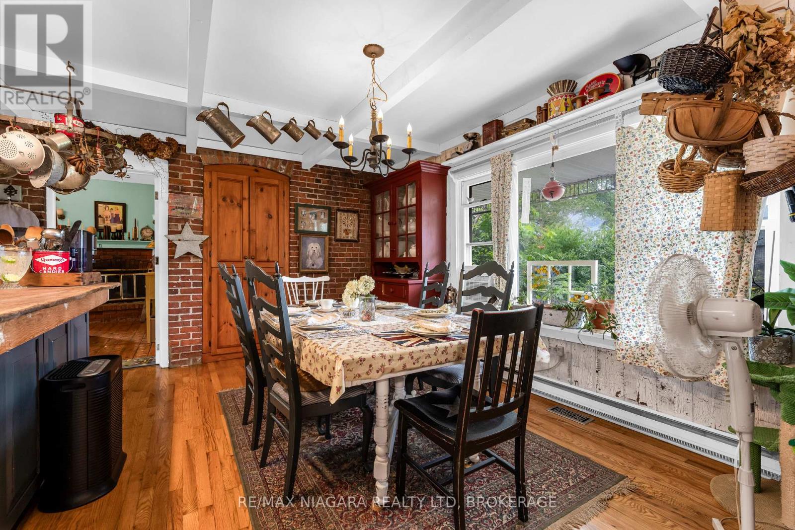3847 BERTIE STREET - 18