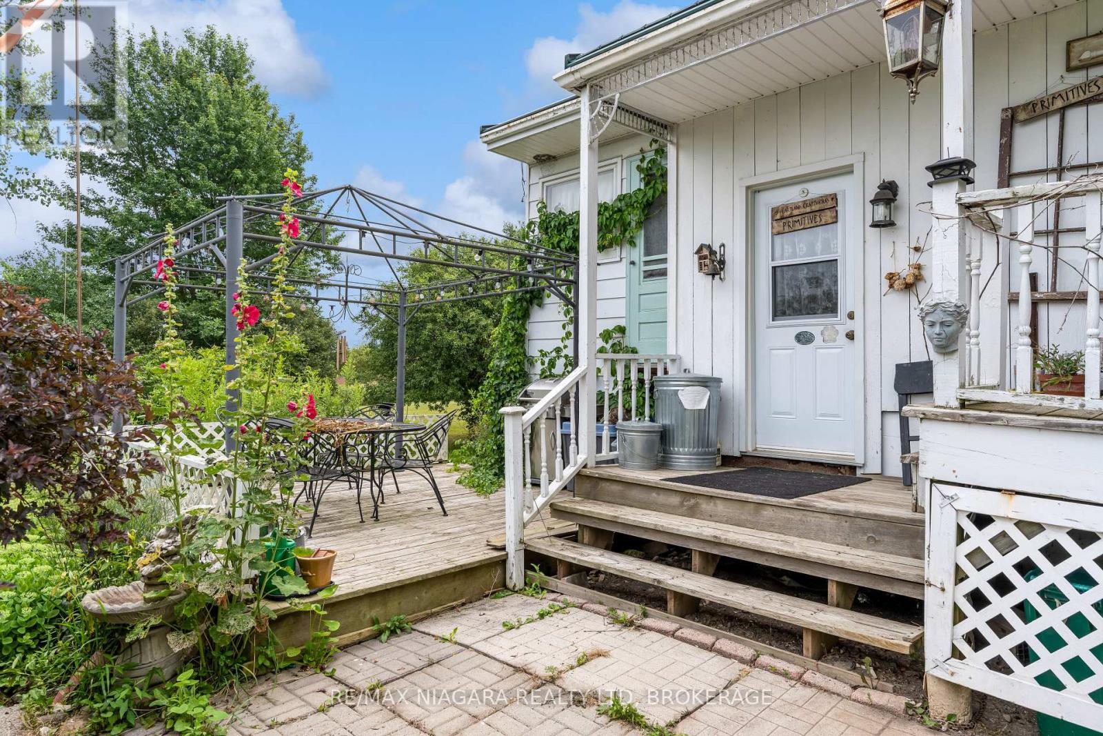 3847 BERTIE STREET - Image 32