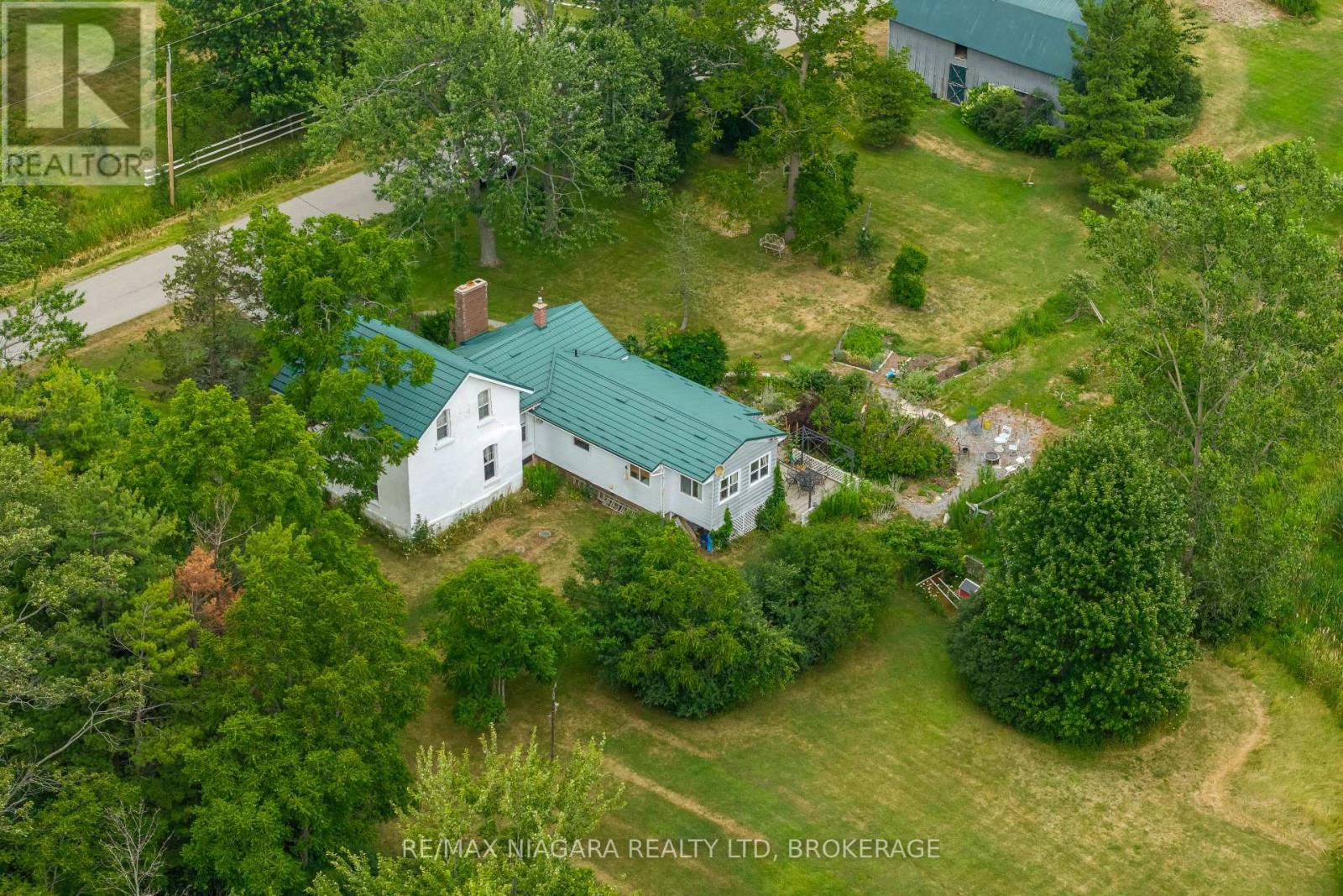 3847 BERTIE STREET - Image 43