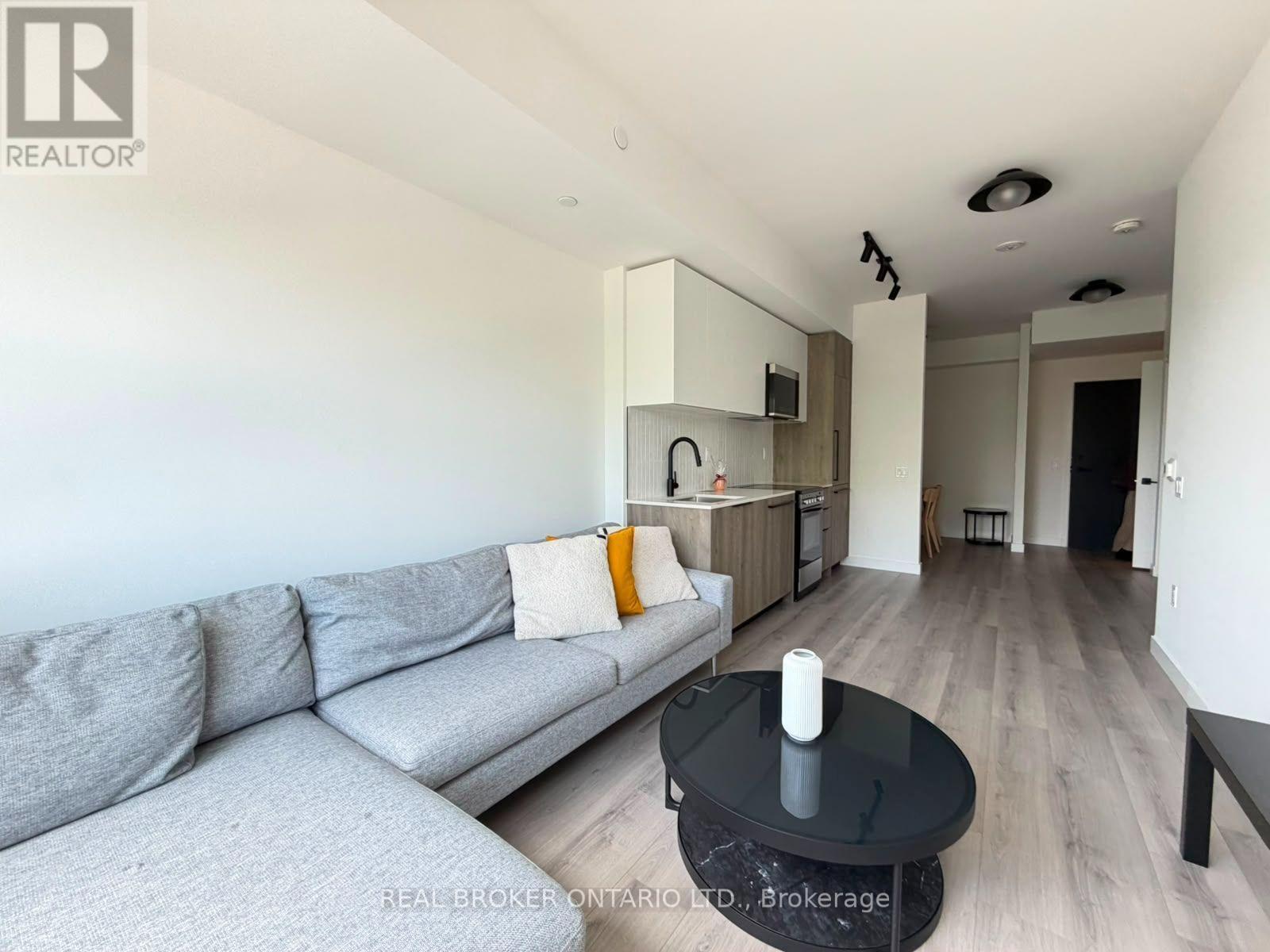 225 - 1635 MILITARY TRAIL